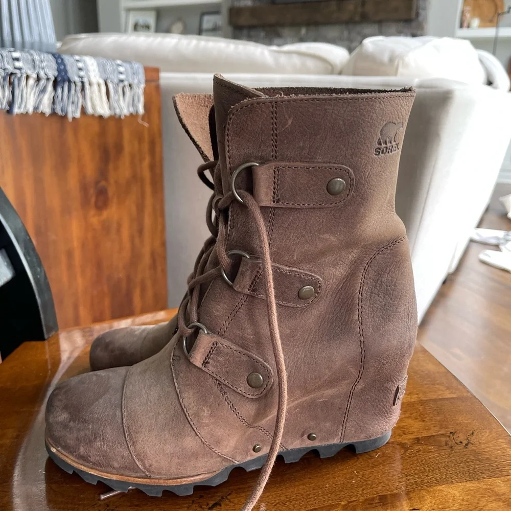Sorel - Joan of Arctic Wedge II Boots - Picture 2 of 6